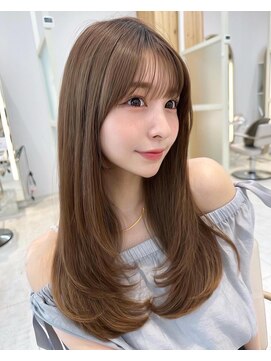 アフロートリノ(AFLOAT Leino) 大人可愛い韓国レイヤー ワンカールに合わせ顔まわりカット#