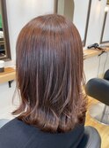 外はねミディアム 顔周りレイヤー