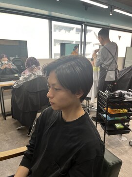 ロフティー 清澄白河(LOFTY) アップバング／伸ばし中/束感カット／清澄白河