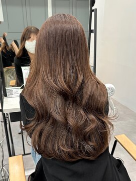 プラチナ(PLATINA) レイヤーカット顔まわり前髪ロング20代30代40代