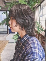 ニイ(nii.)&nbsp;黒髪でも重たく見えないレイヤーカット