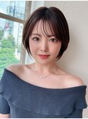大人ガーリー似合わせカットでダークアッシュのレイヤーショート