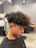 リッチブランドアンドコー(Rich Brand&Co)&nbsp;スペインカールスパイラルパーマツイストパーマフェード短髪