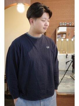 エディ(Edy) メンズセンターパートカルマパーマコンマバングカルマヘア岡山