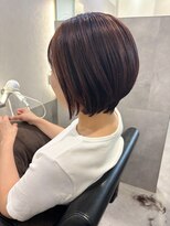 セカンド 鴨江店(2COND)&nbsp;ピンクブラウン×白髪ぼかしハイライトショートボブ