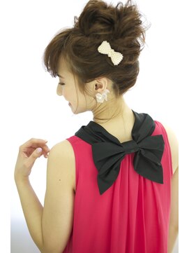 ゲッカビジン(GEKKABIJIN) ルーズお団子アップ《ヘアセット&着付 GEKKABIJIN》