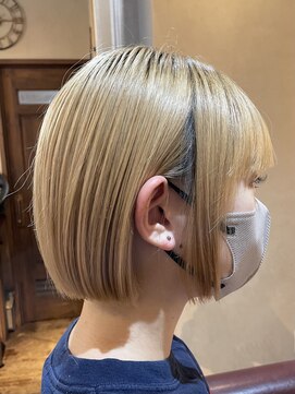 トレヘアー(tRe hair) ミディアムヘア 切りっぱなしボブ ぱつっとボブ