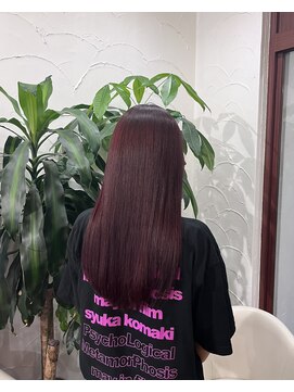 アン(Hair make un) ワインレッド