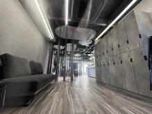 ヘアメイク アース 福島イオン通り店(HAIR & MAKE EARTH)の雰囲気（無料大型駐車場完備で車でも楽々ご来店♪キッズルームもあります）