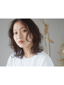 【当日予約OK】大人世代の様々なお悩みに向き合い最善のヘアスタイルをご提案します。