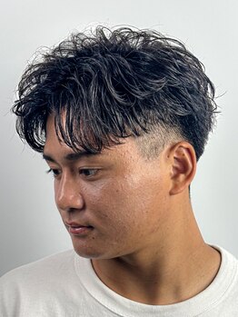レグノバイグランツ 天神大名店(REGNO by GLANZ)の写真/［清潔感×最新トレンドヘア］ビジネスマンにおすすめのメンズパーマが人気◎[天神大名/MEN'S/メンズ]