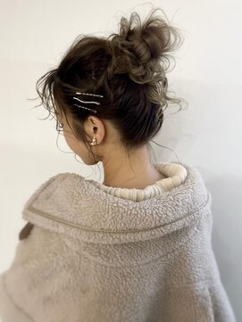 エル セルカ 高田馬場(el CERCA) 結婚式パーティーヘアセットお団子スタイル