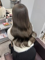 オズ 安積店(OZ)&nbsp;安積顔周りレイヤーカット韓国ワンホンヘアベージュカラー30代