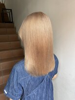 サンク 原宿 表参道(cinq)&nbsp;ミルクティーベージュケアブリーチ透明感カラー切りっぱなしボブ