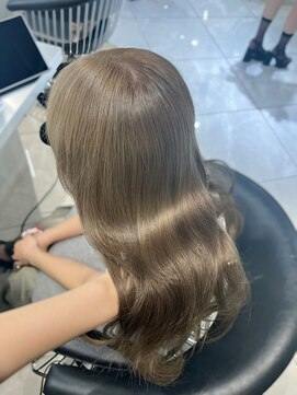 ユーフォリア 池袋東口駅前店(Euphoria) 【Euphoria MITSUKI】透明感たっぷりミルクティーベージュ☆