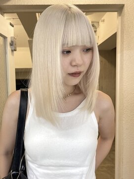 イェッカ パビル(YECCA pabil) ホワイトブロンド