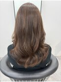 レイヤーカット×ベージュ