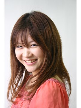 ソワレ ド ヴァンクル(SOWARE de VAINCRE) 手ぐしでナチュラルストレート♪