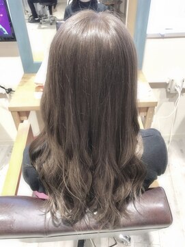 フェリア 渋谷(Feria) 【filo by Feria 渋谷】☆ミルクティーグレアッシュ☆Gishi