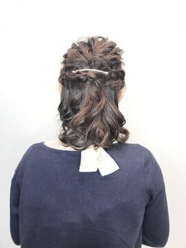 アヤナ バイ アヤラ(ayana by ayala) ハーフアップ〈浦安 美容室〉