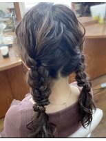 編み込みツインテール