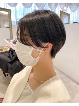 リタ(Lita) マッシュショート 丸みショート