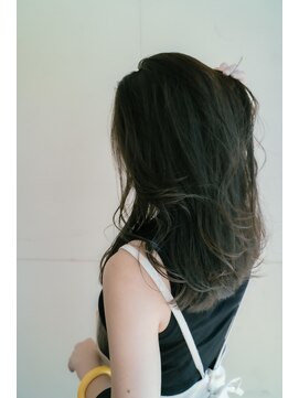 ニード(need) 透け感グリーン