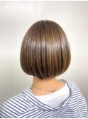 アッシュベージュ×小顔ミニボブ