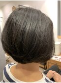 前下がりグラデーションボブ