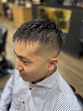 ヘアーズコレクショングッドクラブ(GOOD CLUB) クロップ×スキンフェード