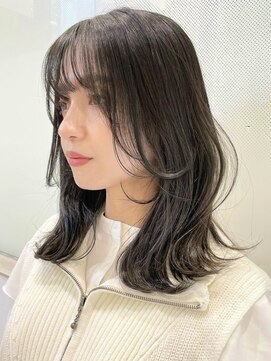 トルネード(TORNADO) 韓国風ヘア 外国人風ヘア くびれヘア オリーブグレージュ A525