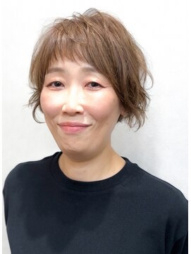 メッケ(MeKKe) ☆大人ショートボブ×フェミニン☆