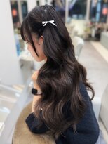 アール 横浜(R)&nbsp;【ユゲミナミ】韓国風ハーフアップアレンジ/ボリュームウェーブ