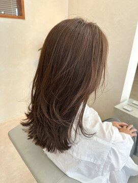 イルプロム 御厨店(illuprom.) レイヤースタイル　／  アッシュベージュ