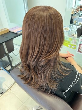 スリーヘアーデザインズ(Three Hair Designs) a