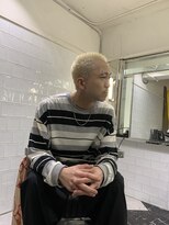 メリケンバーバーショップ フクオカ(MERICAN BARBERSHOP FUK)&nbsp;フェザーパーマサーフカール刈り上げセンターパート