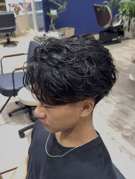 ハッシュタグネイビー 仙台駅前店(#NAVY) スパイキーショートフェザーパーマシャドウパーママッシュウルフ