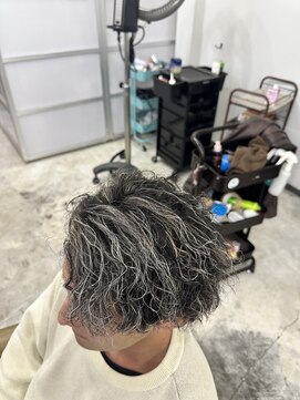 ヘアーサロン ヴィアルス 松原店(hair salon VIARS) ホワイトメッシュ/スパイラルパーマ！