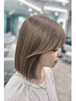 ビービー(BeB)&nbsp;【新垣】フラットボブ×ブリーチなしグレージュカラー