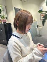 ロカ(roka) ベージュカラーボブカット