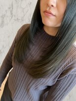 リビス(ribis) 「顔周りレイヤー」×「赤みを抑えた濃厚オリーブ」