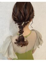 アイシー 関内(ICY) ミディアム/ヘアアレンジ/網下ろしポニー