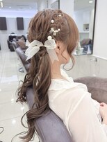 オフ(off)&nbsp;リボン×パールの編み込みツイン