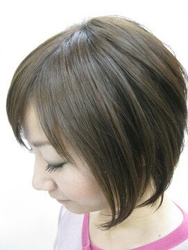 デイズ(DAYS) やわらかい前下がりボブ