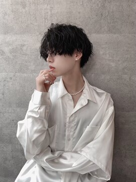 シン(syn) ツイストスパイラルセンターパート