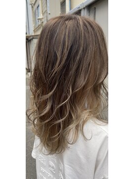 カットハウス ニューヨーク(CUT HOUSE NEW YORK) ミディアムカール
