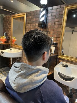 オブシグマ(of SIGMA) アップバングパートスタイル