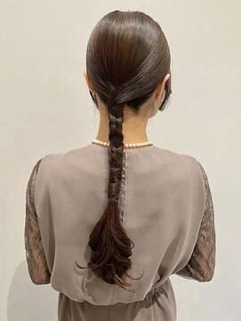 ウクラ バイ レシッド 池袋(uchla by rcid) 結婚式二次会同窓会に♪お呼ばれヘアセットタイトポニーアレンジ