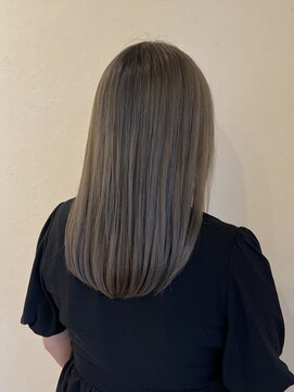 カラースタンド(COLOR STAND) グレーベージュインナーカラーダブルカラーブリーチミルクティー