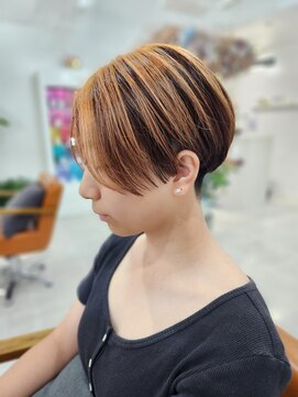 シーバイトリコ 市川(SEA by tricot) ハンサムショート/刈り上げマッシュ/アンブレラカラー